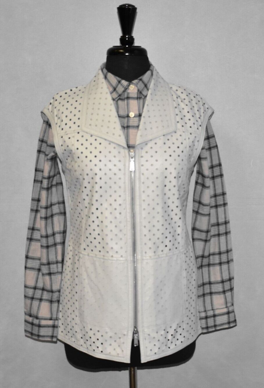 B0 NEW WORTH Alabaster Perforated Laser Cut Leather Side Seam Pockets Vest Sz P